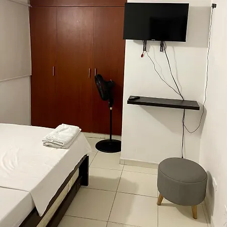 Apartamentos En Laureles Estadio Medellin Exterior photo